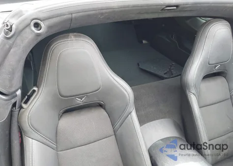 2015 Chevrolet Corvette Stingray Z51 из США, поврежденный, VIN 1G1YM2D78F5111314